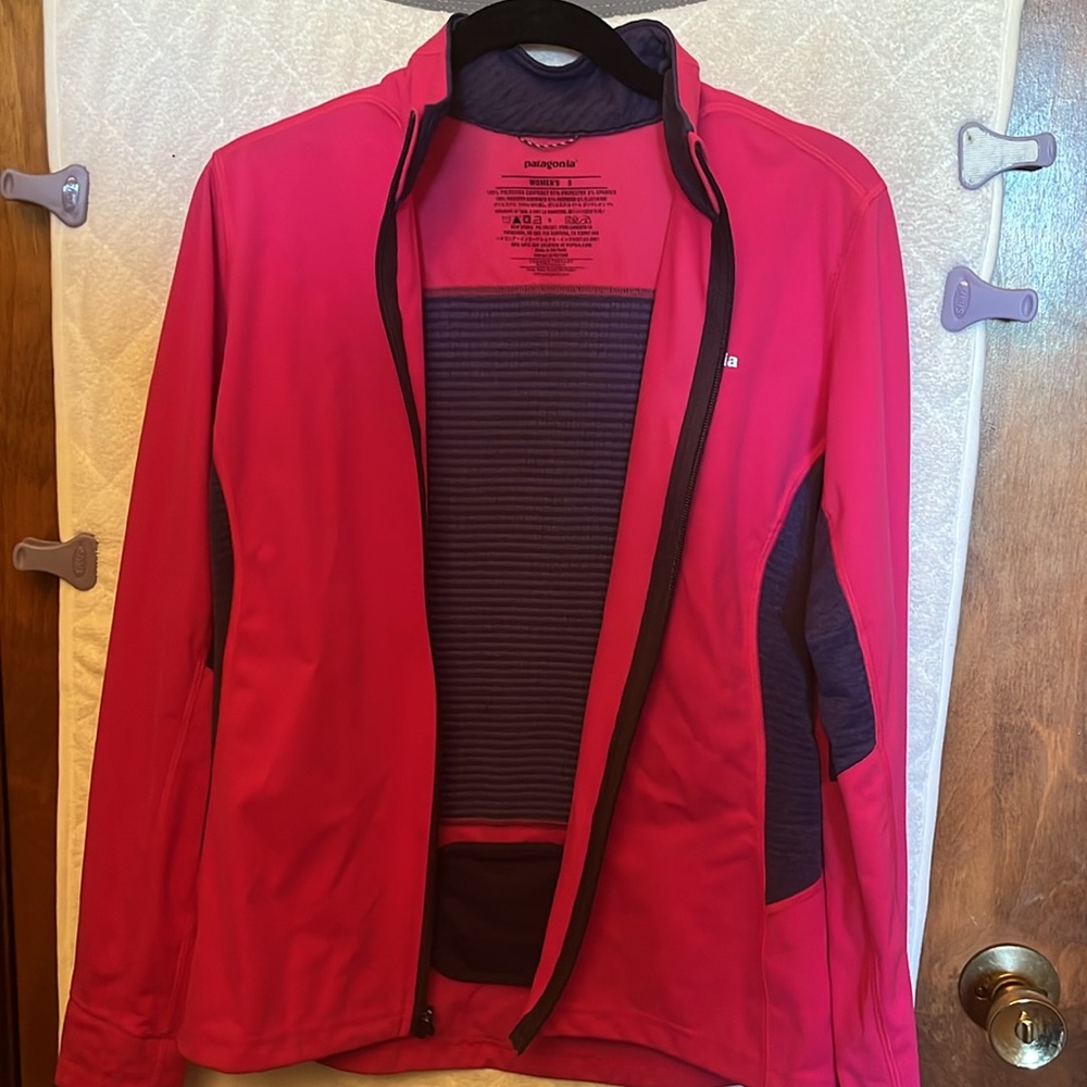 Patagonia Lightweight Women's Jacket - Picture 4 of 9